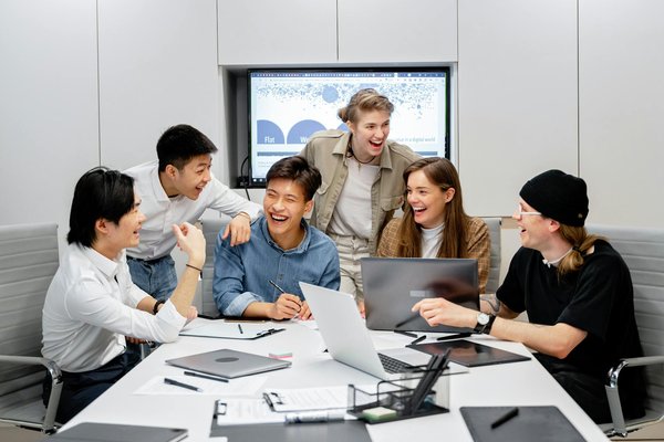 Pourquoi chaque entreprise devrait utiliser un générateur d’images IA ?