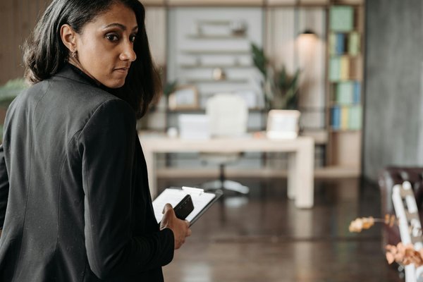 Quelles sont les compétences clés d'un consultant SEO ?